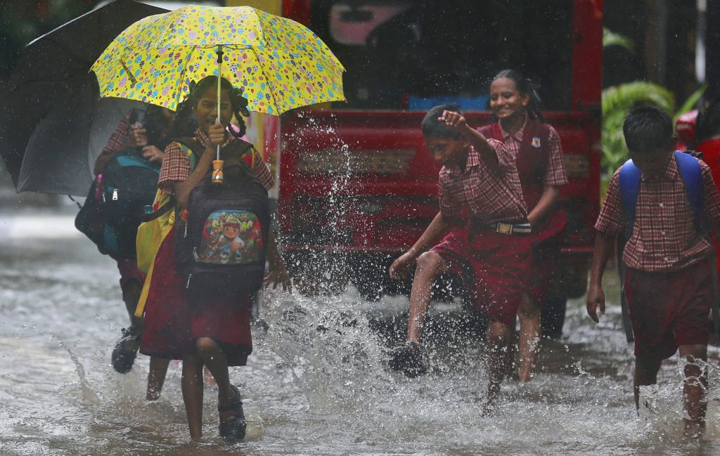 APphoto APTOPIX India Monsoons
