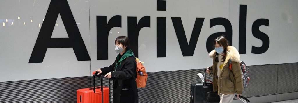 HOW TO TRAVEL SAFELY DURING THIS DEADLY PANDEMIC